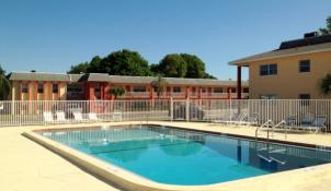 Floral Gardens Apartments, Largo FL